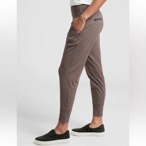 Athleta Venice Jogger Brown - XLT - excellent condition